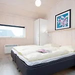 1 House B 150 *