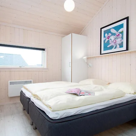 1 House B 150 *